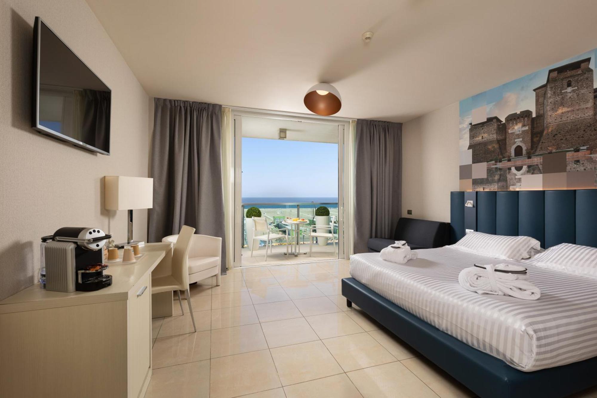 Mercure Hotel Rimini Artis מראה חיצוני תמונה